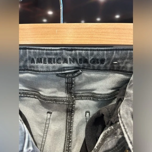 Women’s Grey Distressed American Eagle Jeans - Picture 3 of 4